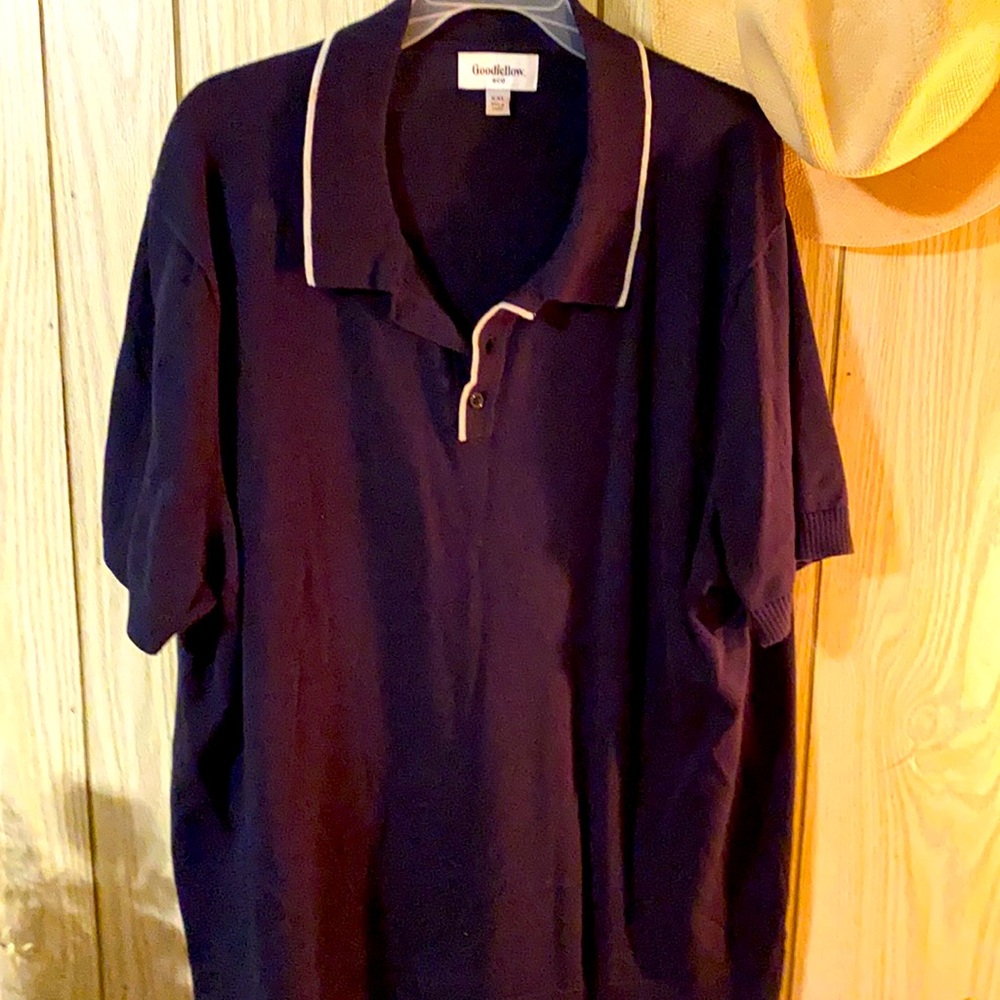 Good Fellow pull over sweatshirt with collar…